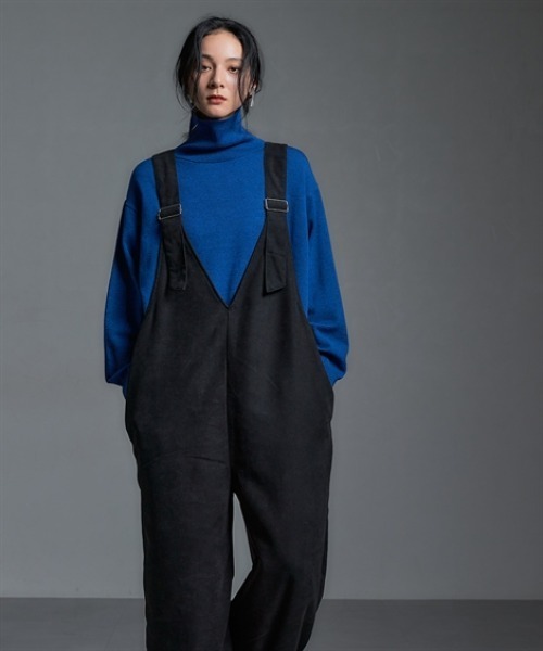 Soiunique（スワユニーク）の「V開きゆったりサイズオールインワン ［Soiunique］（つなぎ/オールインワン・レディース・チャコール/ブラック・M～Ｌ/L～LL）」の8枚目の写真