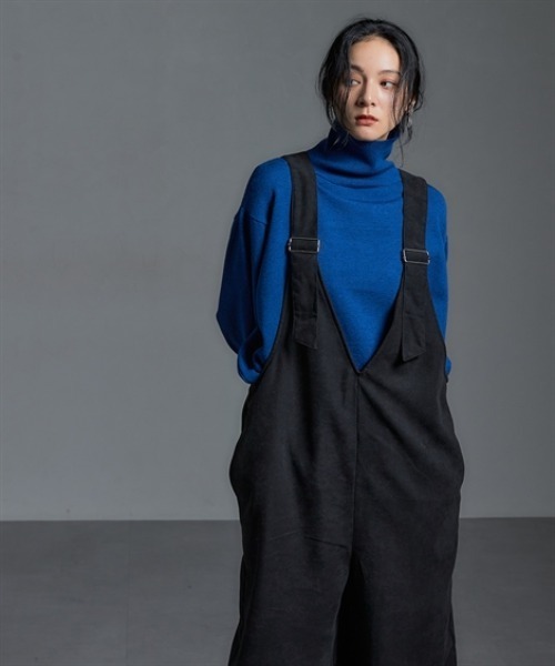 Soiunique（スワユニーク）の「V開きゆったりサイズオールインワン ［Soiunique］（つなぎ/オールインワン・レディース・チャコール/ブラック・M～Ｌ/L～LL）」の10枚目の写真