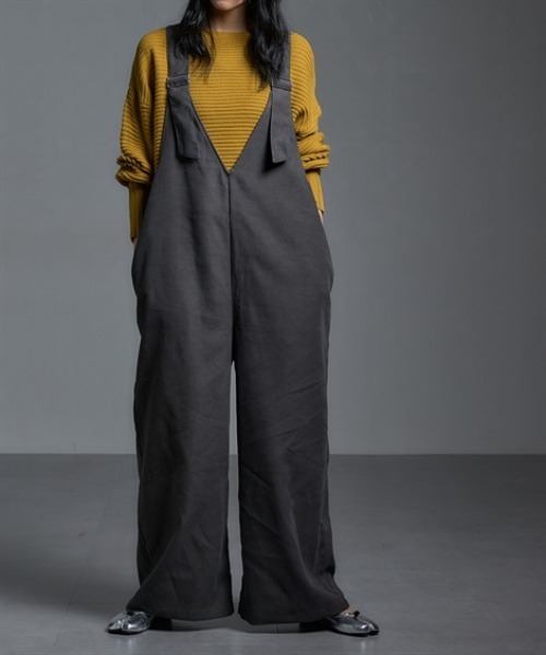 Soiunique（スワユニーク）の「V開きゆったりサイズオールインワン ［Soiunique］（つなぎ/オールインワン・レディース・チャコール/ブラック・M～Ｌ/L～LL）」の16枚目の写真