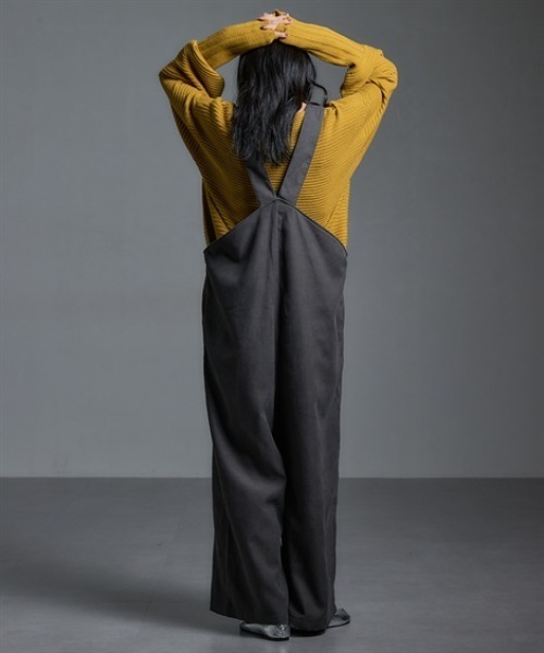 Soiunique（スワユニーク）の「V開きゆったりサイズオールインワン ［Soiunique］（つなぎ/オールインワン・レディース・チャコール/ブラック・M～Ｌ/L～LL）」の19枚目の写真