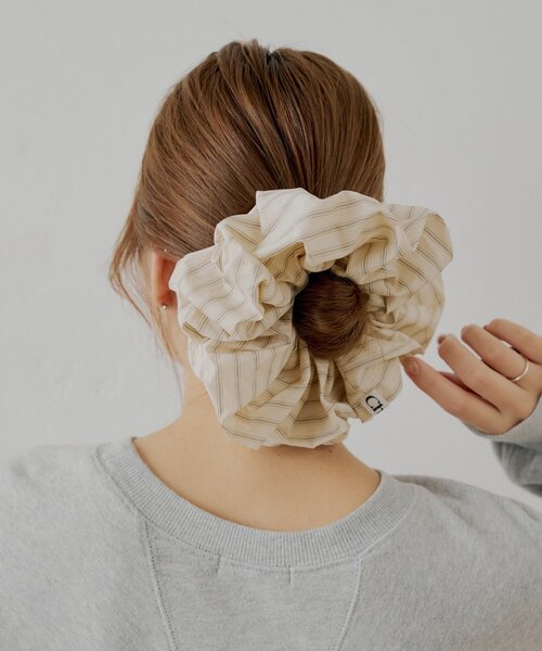 Chico（チコ）の「ストライプBIGシュシュ（シュシュ・レディース・ピンク/ブルー/ベージュ・FREE）」の7枚目の写真