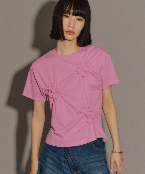 yae（ヤエ）の「Flower Crinkle T-shirt / フラワークリンクルTシャツ（Tシャツ/カットソー・レディース・ホワイト/ライトブルー/ブラック/ピンク・FREE）」の4枚目の写真