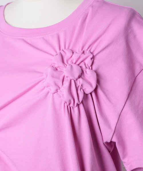 yae（ヤエ）の「Flower Crinkle T-shirt / フラワークリンクルTシャツ（Tシャツ/カットソー・レディース・ホワイト/ライトブルー/ブラック/ピンク・FREE）」の6枚目の写真