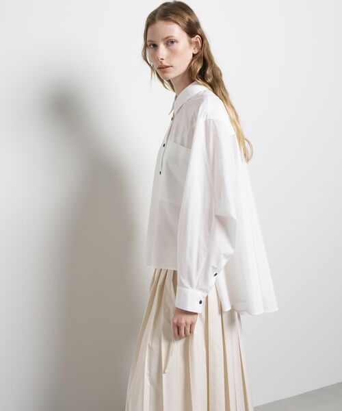 LANVIN en Bleu（ランバンオンブルー）の「シルキータイプライターフレアシャツ（シャツ/ブラウス・レディース・ブルー/オフホワイト・38）」の5枚目の写真