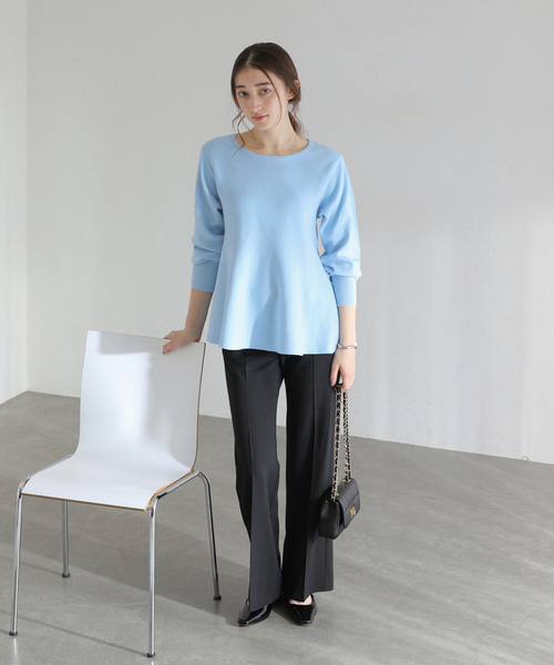 La TOTALITE(ラトータリテ)の「【洗える】ウォッシャブルペプラムニットプルオーバー(ニット/セーター・レディース・ホワイト/ネイビー/サックスブルー・FREE)」の19枚目の写真