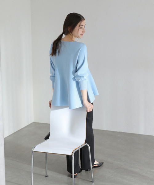 La TOTALITE(ラトータリテ)の「【洗える】ウォッシャブルペプラムニットプルオーバー(ニット/セーター・レディース・ホワイト/ネイビー/サックスブルー・FREE)」の21枚目の写真