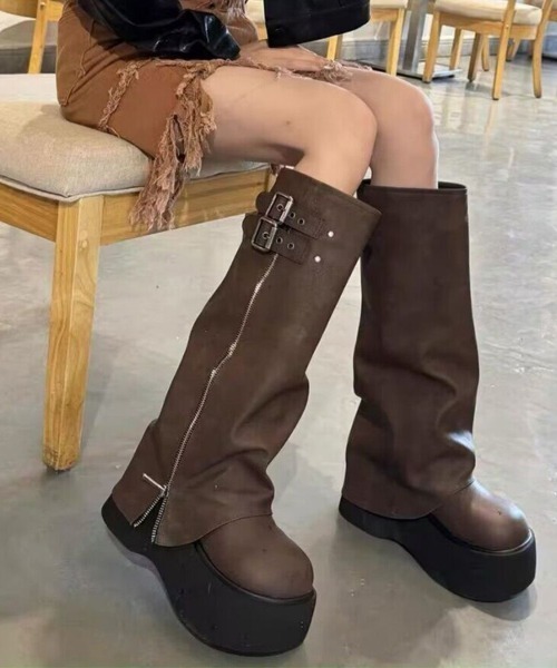 LAC-VERT（ラック・ヴェール）の「【ロング】ZIPベルトカバーブーツ（ブーツ・レディース・ブラック/ブラウン・SMALL/MEDIUM/LARGE）」の2枚目の写真