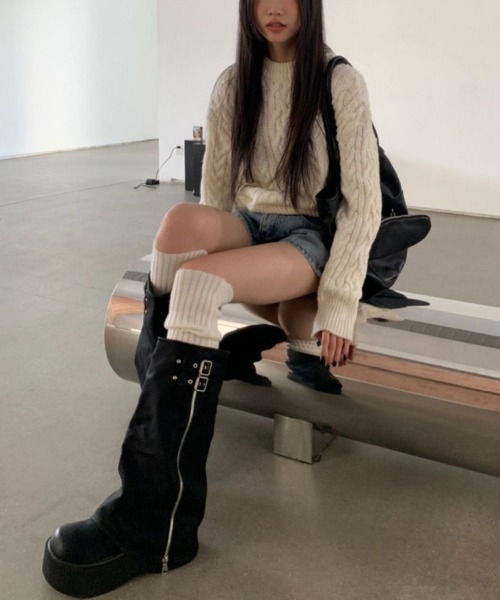 LAC-VERT（ラック・ヴェール）の「【ロング】ZIPベルトカバーブーツ（ブーツ・レディース・ブラック/ブラウン・SMALL/MEDIUM/LARGE）」の4枚目の写真