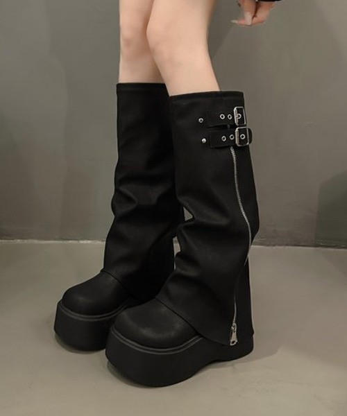 LAC-VERT（ラック・ヴェール）の「【ロング】ZIPベルトカバーブーツ（ブーツ・レディース・ブラック/ブラウン・SMALL/MEDIUM/LARGE）」の3枚目の写真