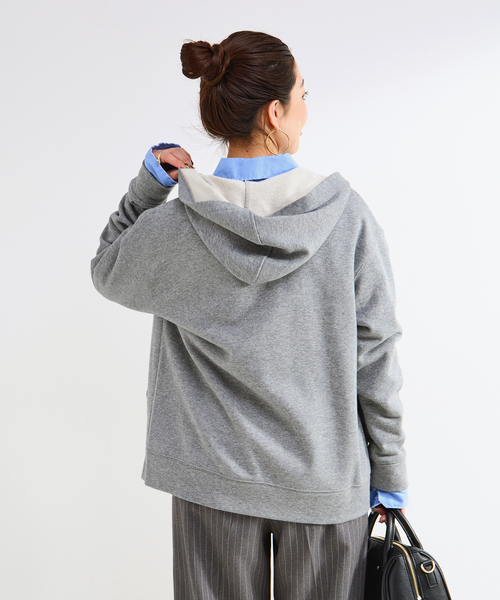 B.C STOCK（ベーセーストック）の「ウォッシャブル / ラメ裏毛オープンフーディ（パーカー・レディース・グレー/アイボリー・FREE）」の4枚目の写真