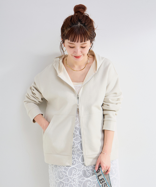 B.C STOCK（ベーセーストック）の「ウォッシャブル / ラメ裏毛オープンフーディ（パーカー・レディース・グレー/アイボリー・FREE）」の9枚目の写真