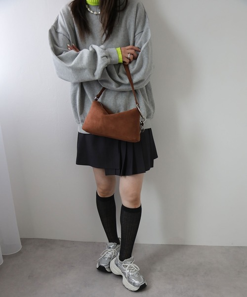 bohmal(ボマール)の「スウェードハンドバッグ(ハンドバッグ・レディース・レッド/ブラウン/ブラック・FREE)」の17枚目の写真