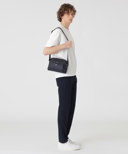 BLACK LABEL CRESTBRIDGE（ブラックレーベル・クレストブリッジ）の「ナイロンコンビカルゼシャドークレストブリッジチェックビジネスショルダーバッグ（ショルダーバッグ・メンズ・ネイビー/ブラック・FREE）」の4枚目の写真