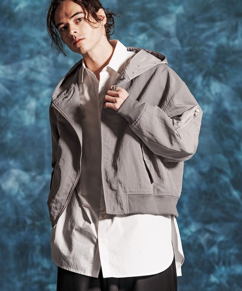 Jih Nunc（ジーヌンク）の「mj11348-ナイロン比翼ジップブルゾン(JIH-R1146)（ブルゾン・メンズ・ベージュ/グレー/ライトグリーン・L/M/S）」の2枚目の写真