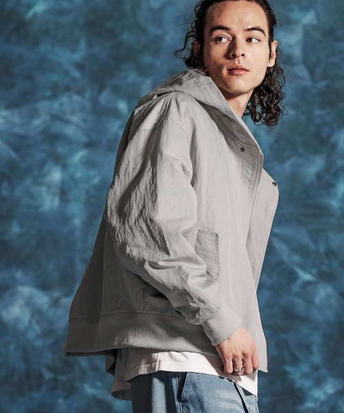 Jih Nunc（ジーヌンク）の「mj11348-ナイロン比翼ジップブルゾン(JIH-R1146)（ブルゾン・メンズ・ベージュ/グレー/ライトグリーン・L/M/S）」の4枚目の写真