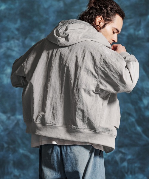 Jih Nunc（ジーヌンク）の「mj11348-ナイロン比翼ジップブルゾン(JIH-R1146)（ブルゾン・メンズ・ベージュ/グレー/ライトグリーン・L/M/S）」の5枚目の写真