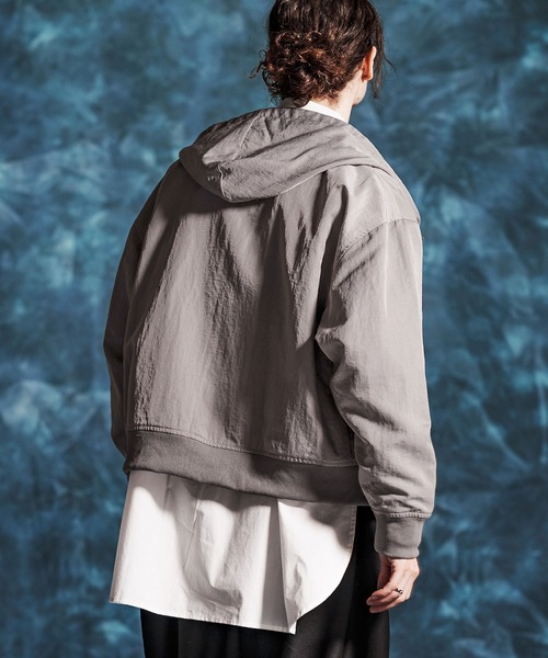 Jih Nunc（ジーヌンク）の「mj11348-ナイロン比翼ジップブルゾン(JIH-R1146)（ブルゾン・メンズ・ベージュ/グレー/ライトグリーン・L/M/S）」の10枚目の写真