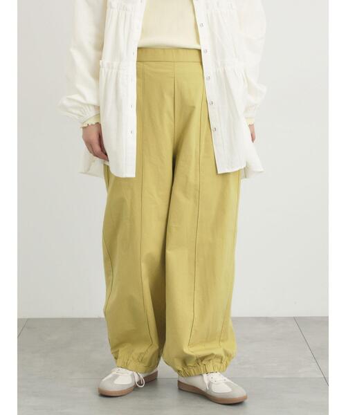 Samansa Mos2（サマンサ モスモス）の「【M/Lサイズ】センターピンタック裾ギャザーパンツ（その他パンツ・レディース・チャコールグレー/ベージュ/ネイビー/イエロー・M/L）」の4枚目の写真