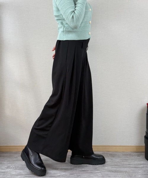 gossip!ロサンゼルス(ゴシップロサンゼルス)の「フロントプリーツ ワイドレッグパンツ(スラックス・レディース・ブラウン/グレー/ブラック・FREE)」の15枚目の写真