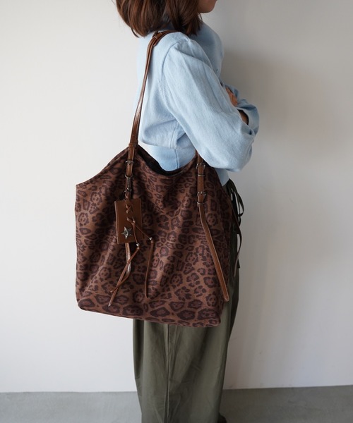SANSeLF(サンセルフ)の「【SANSeLF】レオパード柄ビッグトートバッグ saa26s008(トートバッグ・レディース・ブラウン/ピンク・FREE)」の3枚目の写真