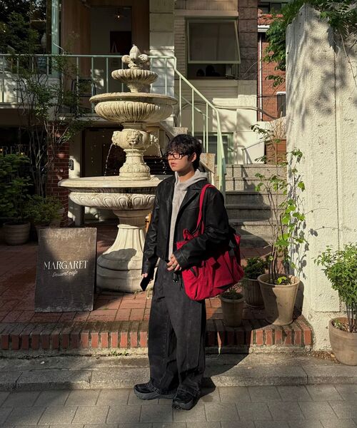 eastserviceshop(イーストサービスショップ)の「Vintage Washed Curved Denim - Black(デニムパンツ・レディース・ブラック・FREE/50/48)」の7枚目の写真