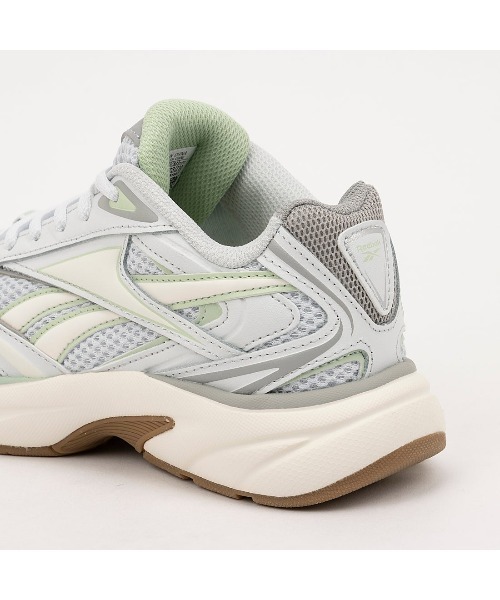 Reebok（リーボック）の「ベルウェーブ / BELWAVE（スニーカー・レディース・ストーン/ベージュ/ホワイト×ピンク・22.0cm/26.0cm/25.5cm/25.0cm/24.0cm/24.5cm/23.5cm/23.0cm/22.5cm）」の5枚目の写真