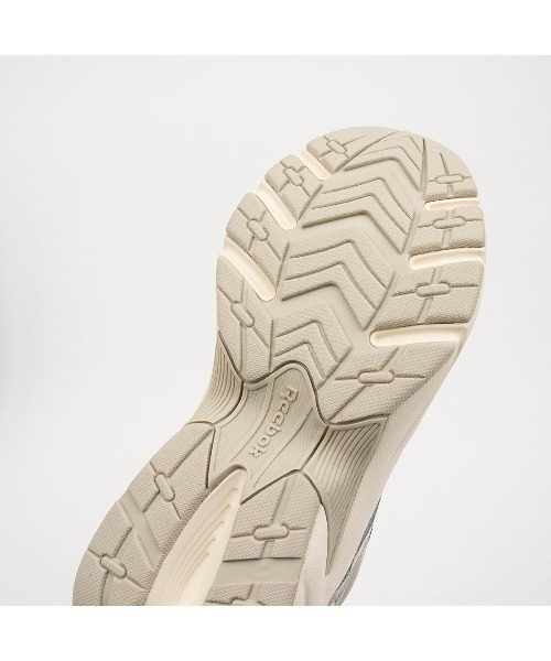 Reebok（リーボック）の「ベルウェーブ / BELWAVE（スニーカー・レディース・ストーン/ベージュ/ホワイト×ピンク・22.0cm/26.0cm/25.5cm/25.0cm/24.0cm/24.5cm/23.5cm/23.0cm/22.5cm）」の9枚目の写真