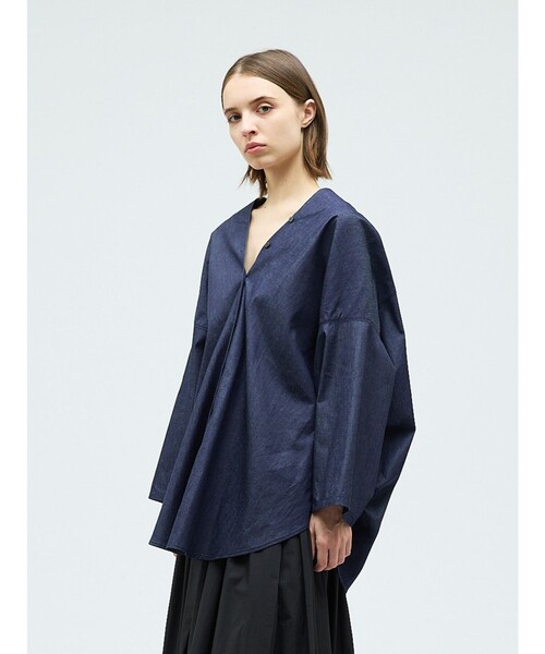 mizuiroind（ミズイロインド）の「mizuiro ind Vネックデニムシャツ（シャツ/ブラウス・レディース・その他1・FREE）」の4枚目の写真