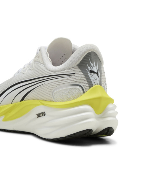 PUMA(プーマ)の「PUMA プーマ メンズ ヴェロシティ ニトロ 4 AP ランニングシューズ(スニーカー・メンズ・ホワイト系その他/グレー系その他・27.5cm/28.0cm/28.5cm/26.0cm/26.5cm/27.0cm/29.0cm/25.0cm/25.5cm/29.5cm/31cm)」の4枚目の写真