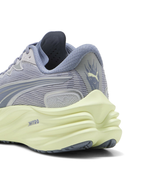 PUMA(プーマ)の「PUMA プーマ メンズ ヴェロシティ ニトロ 4 AP ランニングシューズ(スニーカー・メンズ・ホワイト系その他/グレー系その他・27.5cm/28.0cm/28.5cm/26.0cm/26.5cm/27.0cm/29.0cm/25.0cm/25.5cm/29.5cm/31cm)」の10枚目の写真