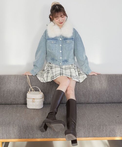 MAJESTIC LEGON（マジェスティックレゴン）の「2wayフェイクファーカラーブルゾン（ブルゾン・レディース・ブルー/アイボリー/ベージュ・MEDIUM）」の6枚目の写真