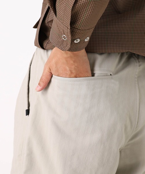 DAIWA PIER39(ダイワピア39)の「TECH EASY SHORTS HERRINGBONE BP-52026(その他パンツ・メンズ・オフホワイト/チャコールグレー・LARGE/MEDIUM/SMALL/X-LARGE)」の9枚目の写真