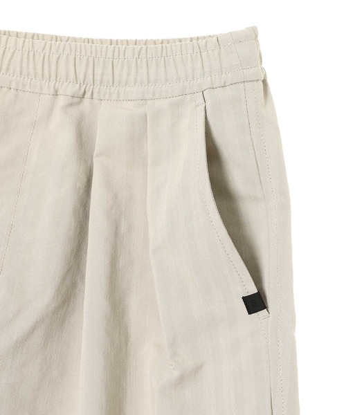DAIWA PIER39(ダイワピア39)の「TECH EASY SHORTS HERRINGBONE BP-52026(その他パンツ・メンズ・オフホワイト/チャコールグレー・LARGE/MEDIUM/SMALL/X-LARGE)」の11枚目の写真