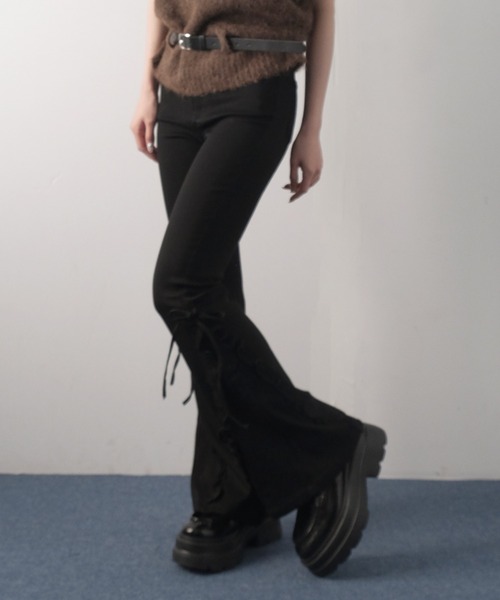 Ulysses(ユリシス)の「フリルリボンフレアパンツ(その他パンツ・レディース・ブラック・S)」の6枚目の写真