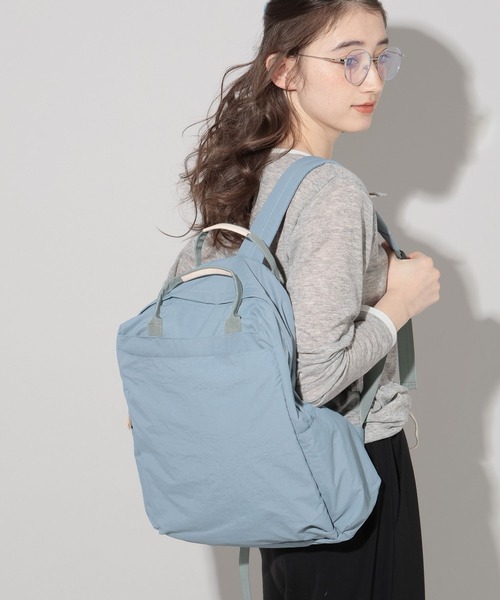 GEORGE'S(ジョージズ)の「12POCKET INSIDE PRINT RUCK(バックパック/リュック・レディース・ブルー/チャコールグレー/ベージュ・FREE)」の7枚目の写真