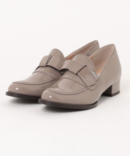 LANVIN en Bleu(ランバンオンブルー)の「オールウェザー対応リボンモチーフローファー(レインシューズ・レディース・サンドベージュ/ブラック・23.0cm/23.5cm/24.0cm/24.5cm/22.5cm)」の2枚目の写真