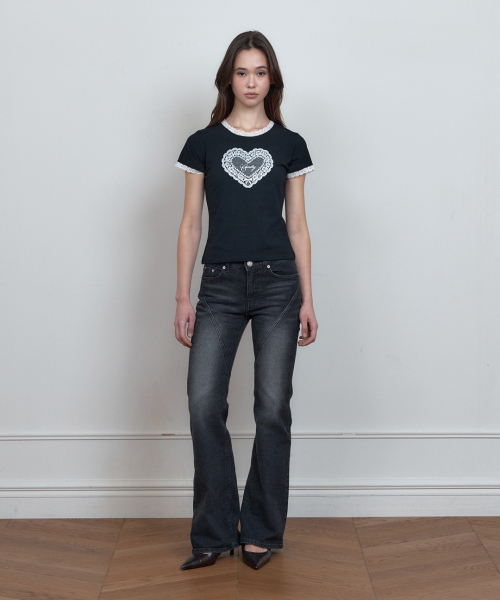 CURETTY(キュリティ)の「C LACE-PANEL GRAPHIC T-SHIRT_BLACK(Tシャツ/カットソー・レディース・ブラック・SMALL)」の4枚目の写真