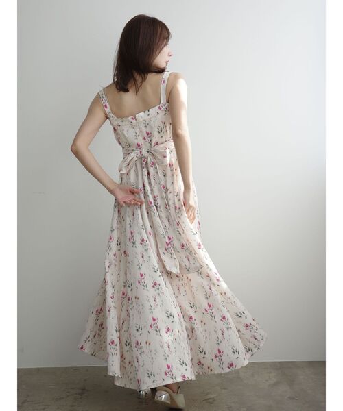 LAGUNAMOON(ラグナムーン)の「フロントボタンデザインフロ-ラルプリントサテンキャミワンピース(ワンピース・レディース・ネイビー/ホワイト・MEDIUM/SMALL)」の17枚目の写真