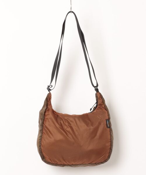 WILD THINGS（ワイルドシングス）の「【WILD THINGS】LIGHT SHOULDER BAG 超軽量 リップストップナイロン  ショルダーバッグ（ショルダーバッグ・レディース・カーキ系/ブラック/クリアブラウン・ONE SIZE）」の4枚目の写真