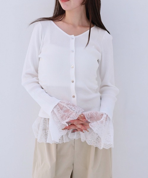 archives(アルシーヴ)の「レースドッキングギャザーニットカーディガン(カーディガン/ボレロ・レディース・ネイビー/オフホワイト/ブルー・MEDIUM)」の14枚目の写真