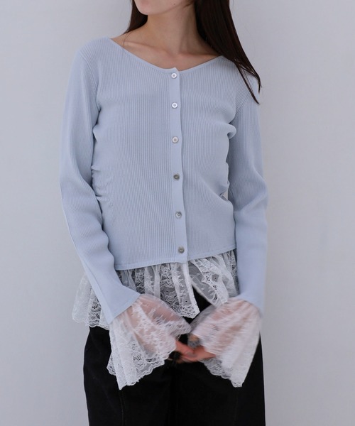 archives(アルシーヴ)の「レースドッキングギャザーニットカーディガン(カーディガン/ボレロ・レディース・ネイビー/オフホワイト/ブルー・MEDIUM)」の5枚目の写真