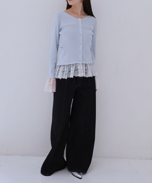 archives(アルシーヴ)の「レースドッキングギャザーニットカーディガン(カーディガン/ボレロ・レディース・ネイビー/オフホワイト/ブルー・MEDIUM)」の9枚目の写真