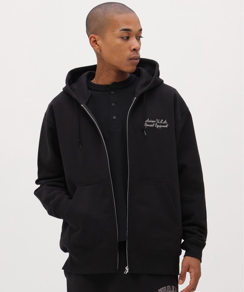 AVIREX(アヴィレックス)の「《直営店限定》VARSITY FLAG ZIP PARKA / バーシティー フラッグ ジップ パーカー / AVIREX / アヴィレックス(パーカー・メンズ・ブラック/オフホワイト・XX-LARGE/X-LARGE/LARGE/MEDIUM)」の6枚目の写真