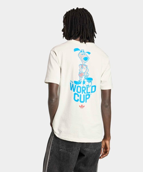 adidas(アディダス)の「FIFA ワールドカップ 26 ストライカー マスコット 半袖Tシャツ / アディダス adidas(Tシャツ/カットソー・メンズ・ホワイト・LARGE/XX-LARGE/3XL/MEDIUM/SMALL/X-LARGE)」の2枚目の写真