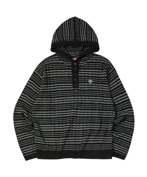 COMONINOZ（コモニノズ）の「BUTTON HOOD KNIT [BLACK]（ニット/セーター・メンズ・ブラック・LARGE/SMALL/MEDIUM）」の2枚目の写真