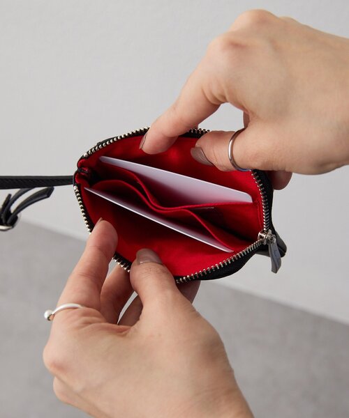 ear PAPILLONNER（イアパピヨネ）の「【kawa-kawa(カワカワ)】NO1568 フラグメントケース（カードケース・レディース・ブラック・FREE）」の3枚目の写真