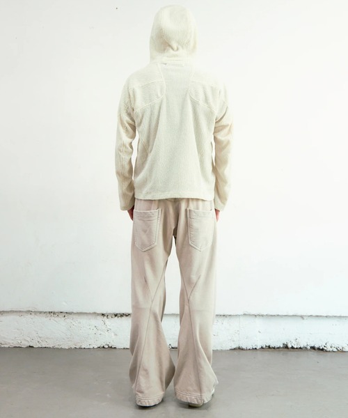 NVRFRGT(ネヴァーフォーゲット)の「【NVRFRGT】CURVED LEG LOUNGE PANTS(その他パンツ・メンズ・アイボリー/チャコールグレー・1/2)」の7枚目の写真