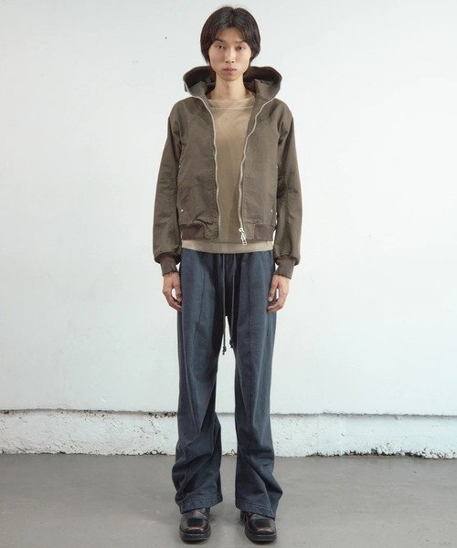 NVRFRGT(ネヴァーフォーゲット)の「【NVRFRGT】CURVED LEG LOUNGE PANTS(その他パンツ・メンズ・アイボリー/チャコールグレー・1/2)」の8枚目の写真