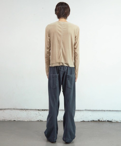 NVRFRGT(ネヴァーフォーゲット)の「【NVRFRGT】CURVED LEG LOUNGE PANTS(その他パンツ・メンズ・アイボリー/チャコールグレー・1/2)」の3枚目の写真