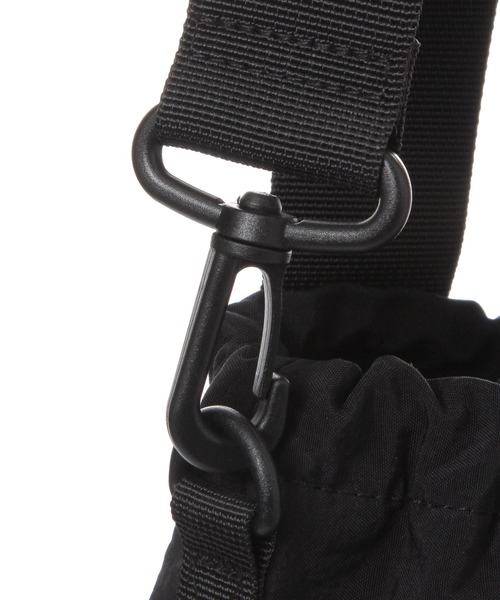 studio CLIP（スタディオクリップ）の「【撥水/500mlボトル収納可】10ポケット2WAYバッグ（トートバッグ・レディース・ブラウン/アイボリー/ブラック・FREE）」の17枚目の写真